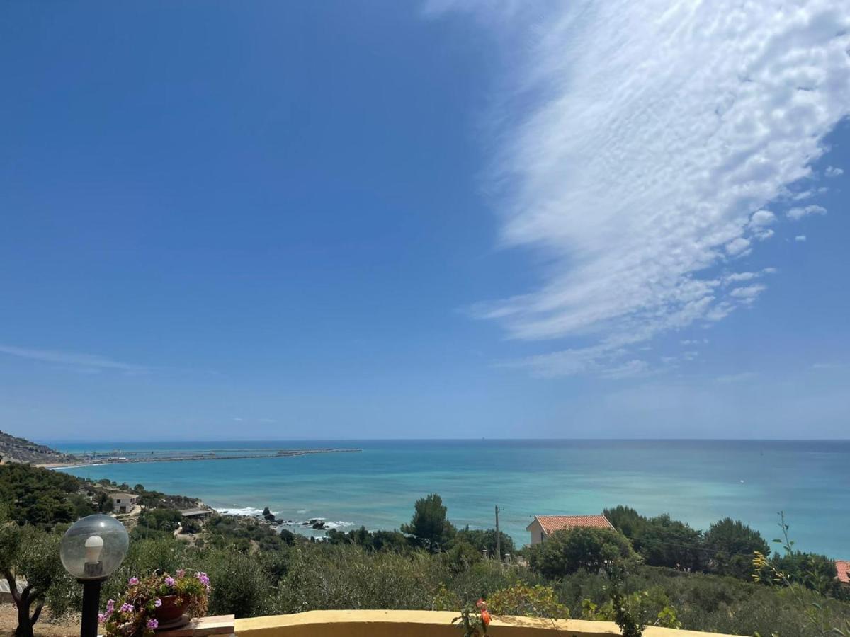 Villa Yellow House Licata Buitenkant foto