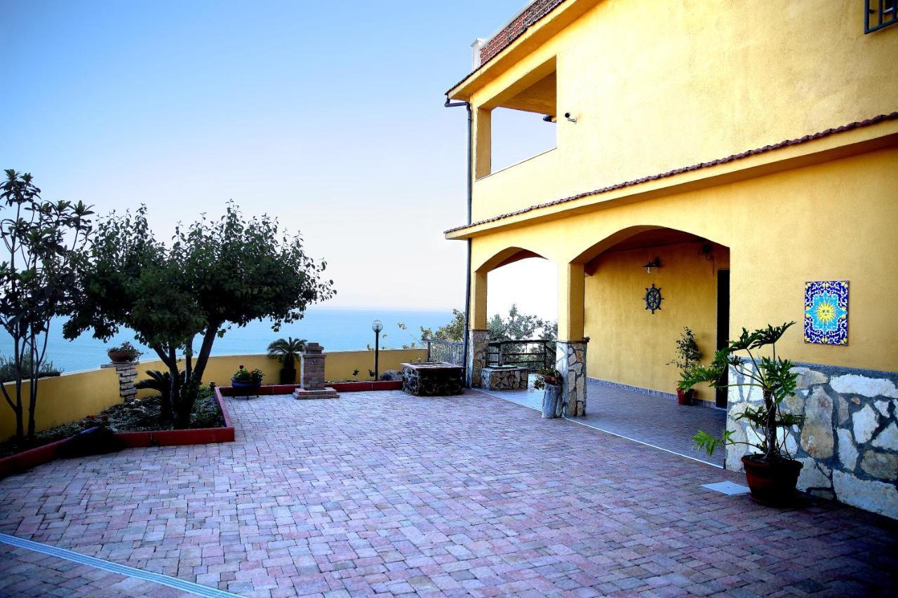Villa Yellow House Licata Buitenkant foto